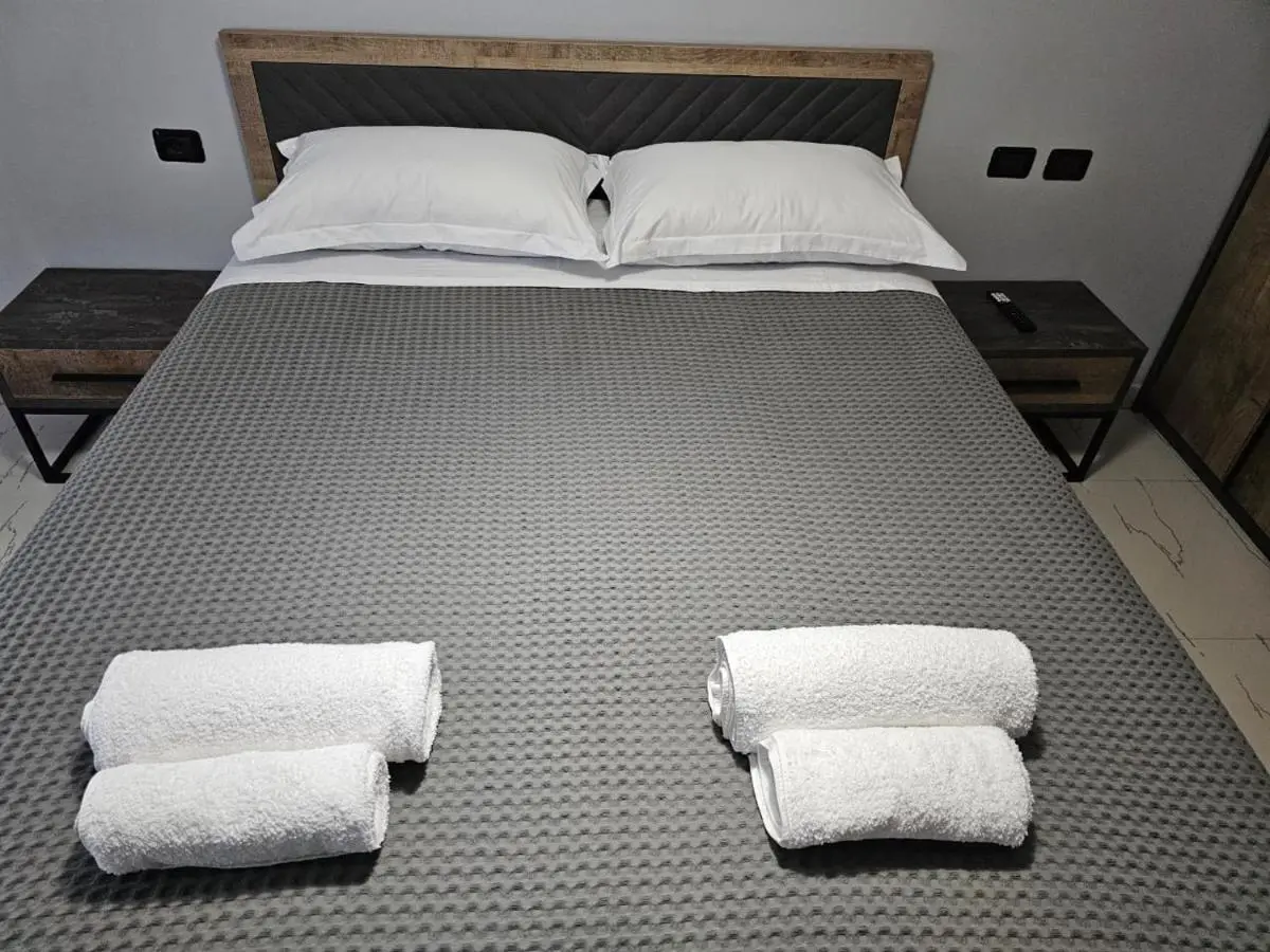 Edi's Apartments-Cozy stay in the center
