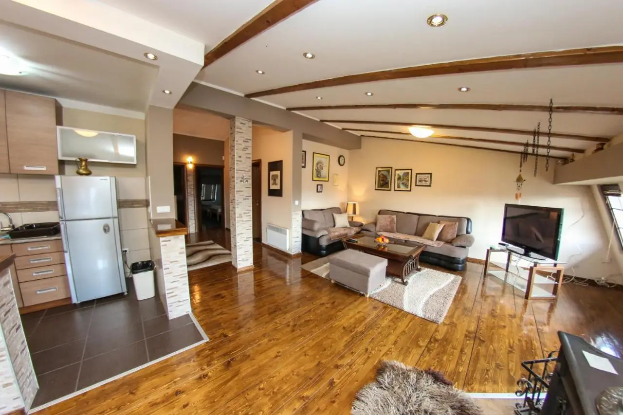 Apartments Cyrano 1&2