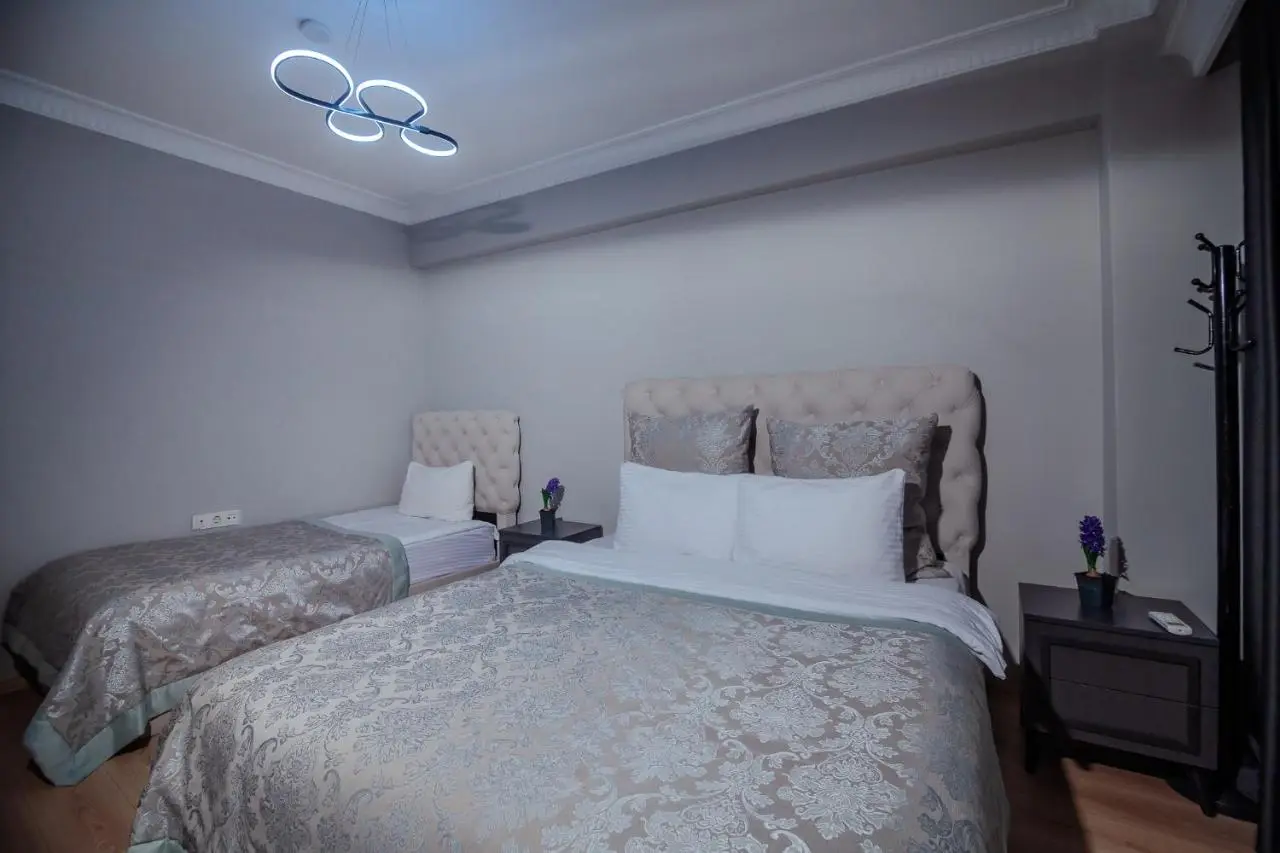 White Moon Suites