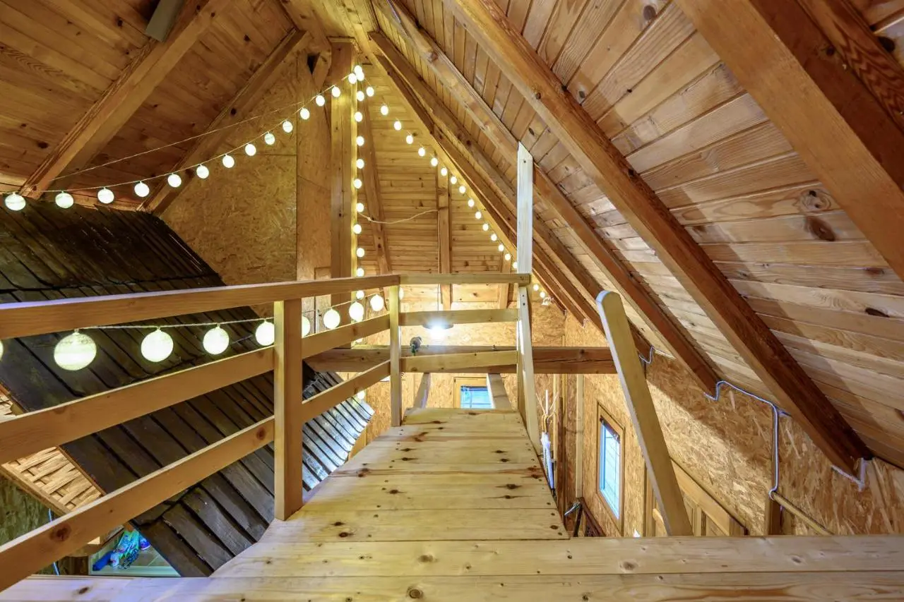 House on piles, Una river 'Apartman Una'