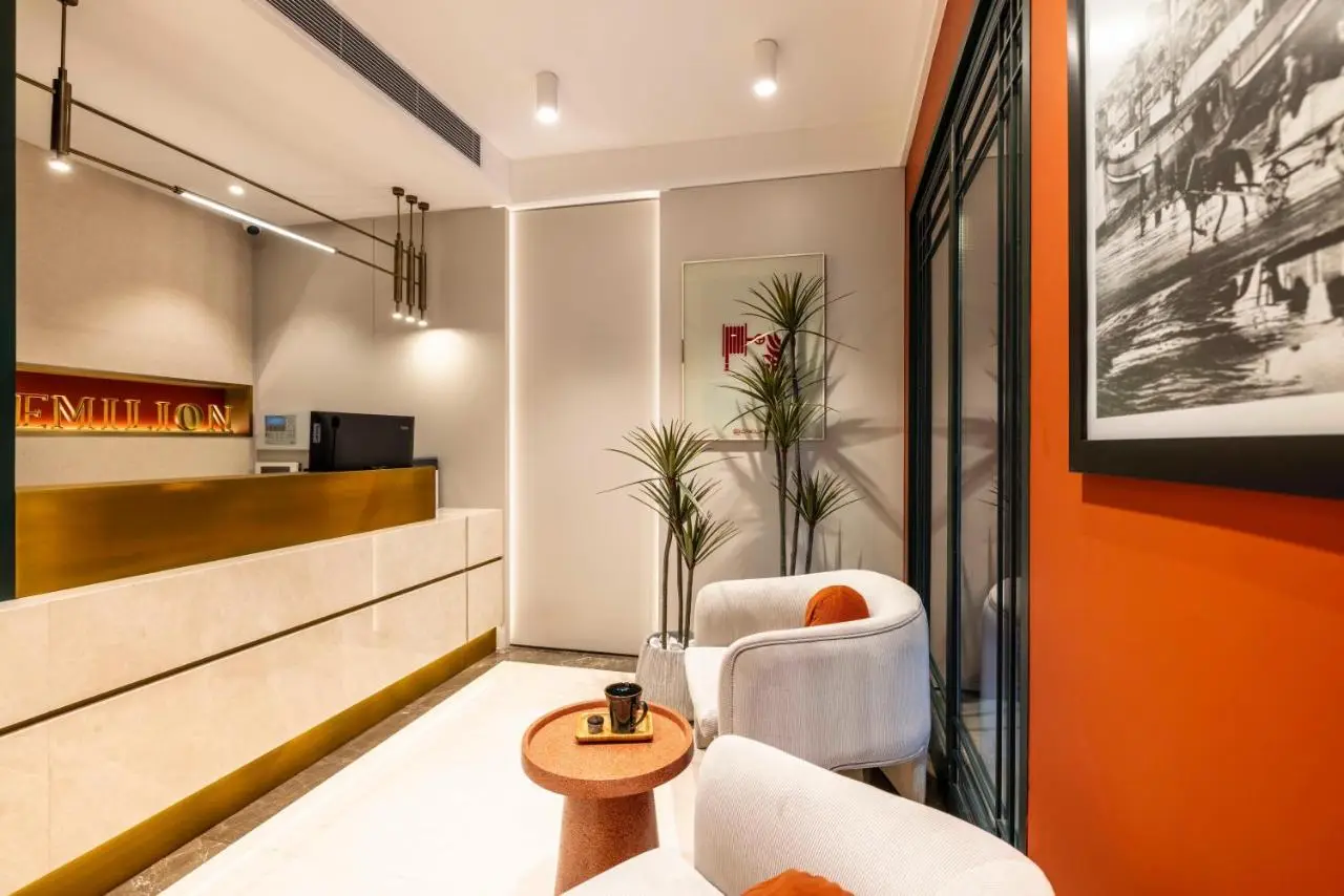 Emilion Hotel