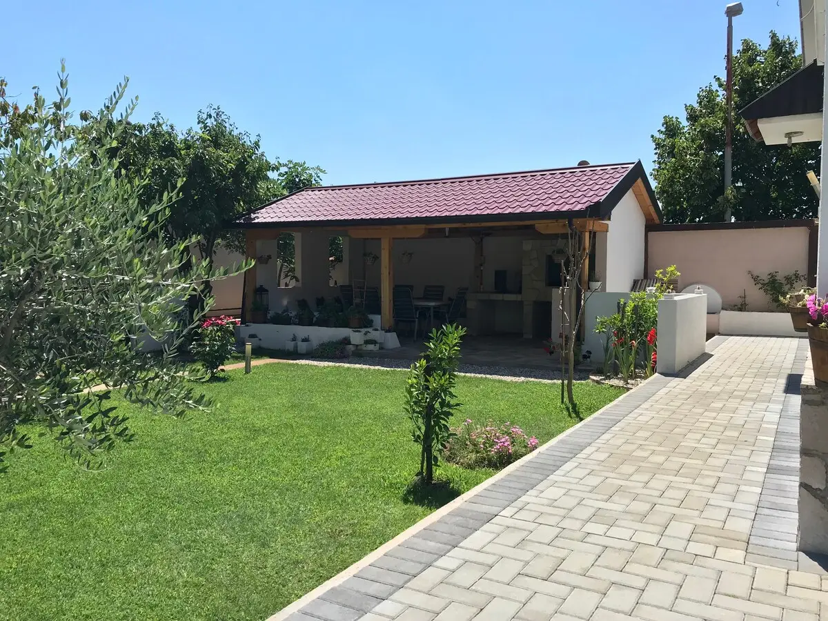 Villa Residence