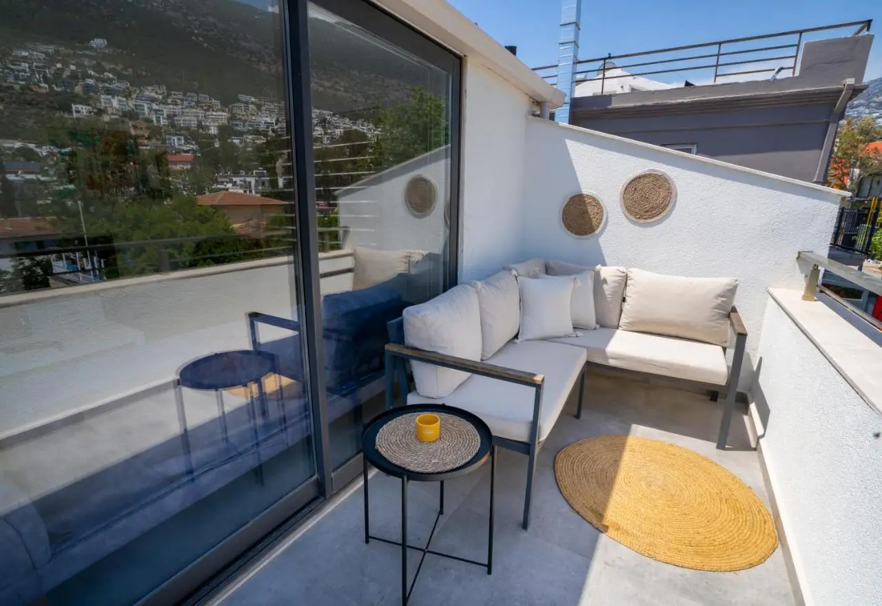 KAYA APARTMENTS