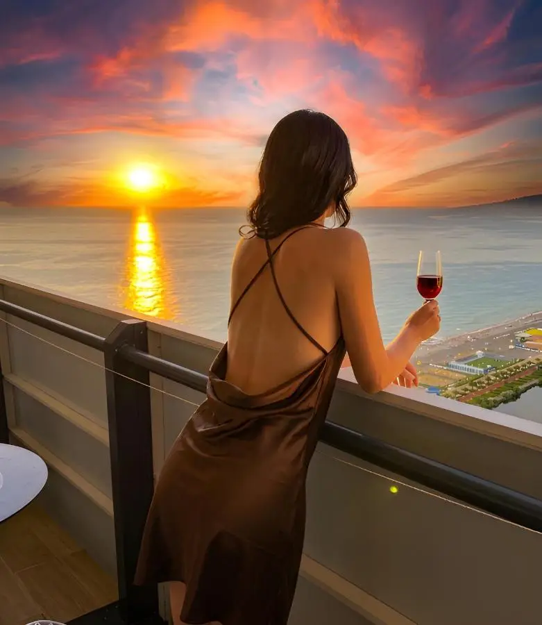 Sea View Witch Panoramic Aparthotel