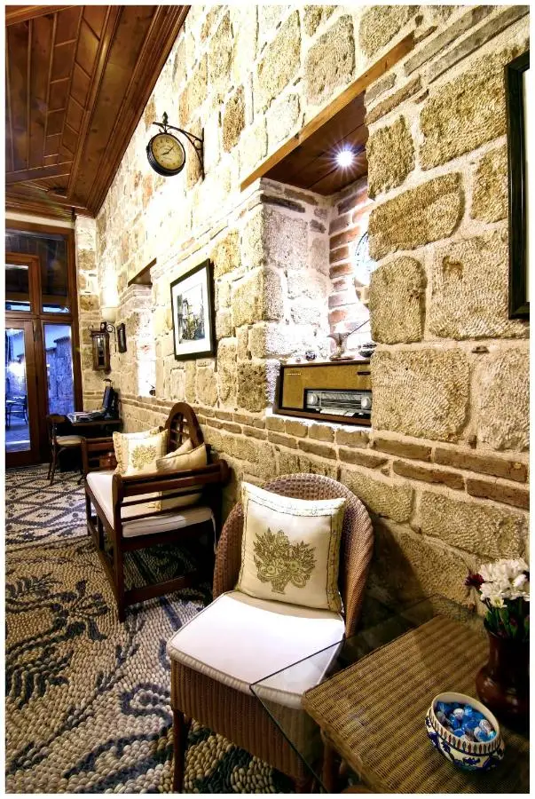 Minyon Hotel