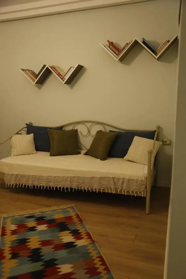Illyrian studio apartment 2