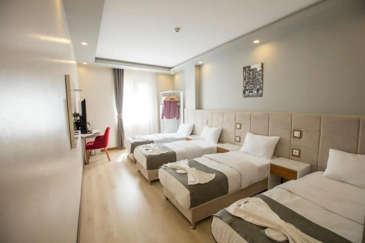Express İnci Hotel
