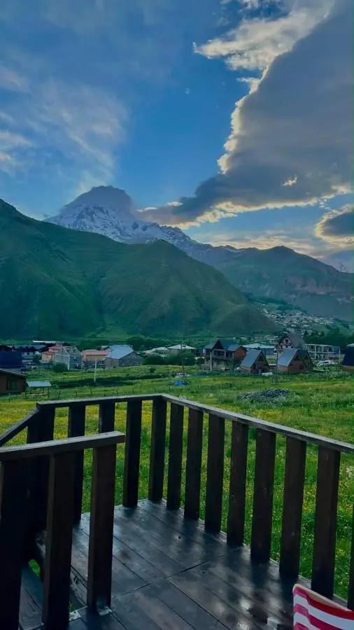 Kazbegi 4 side cottages