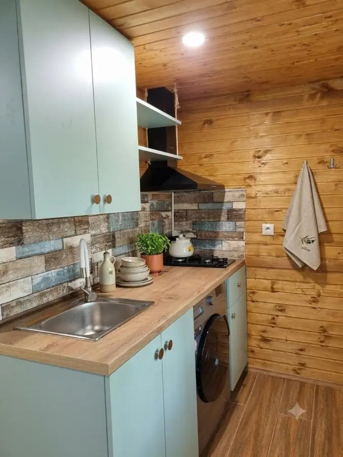 Gergeti wood -hut for 4 people