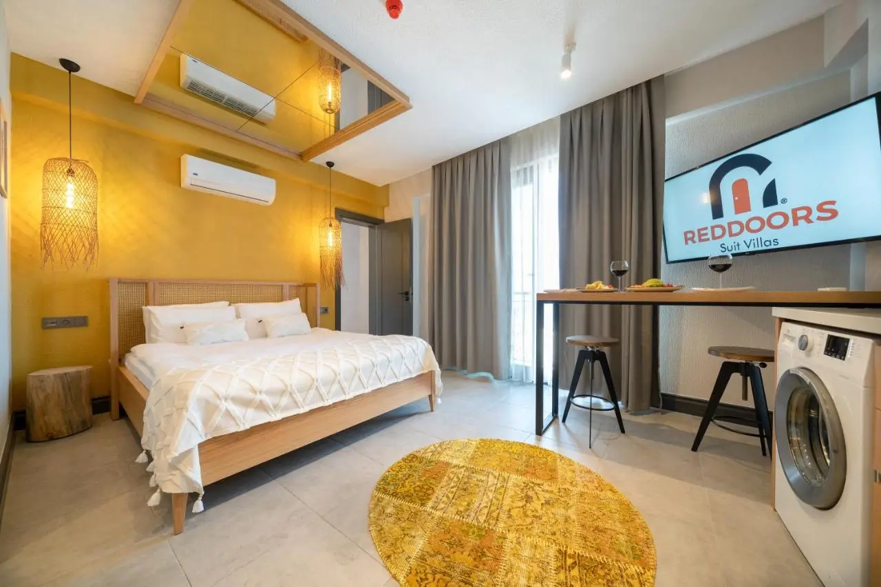 Reddoors Suites Sea View