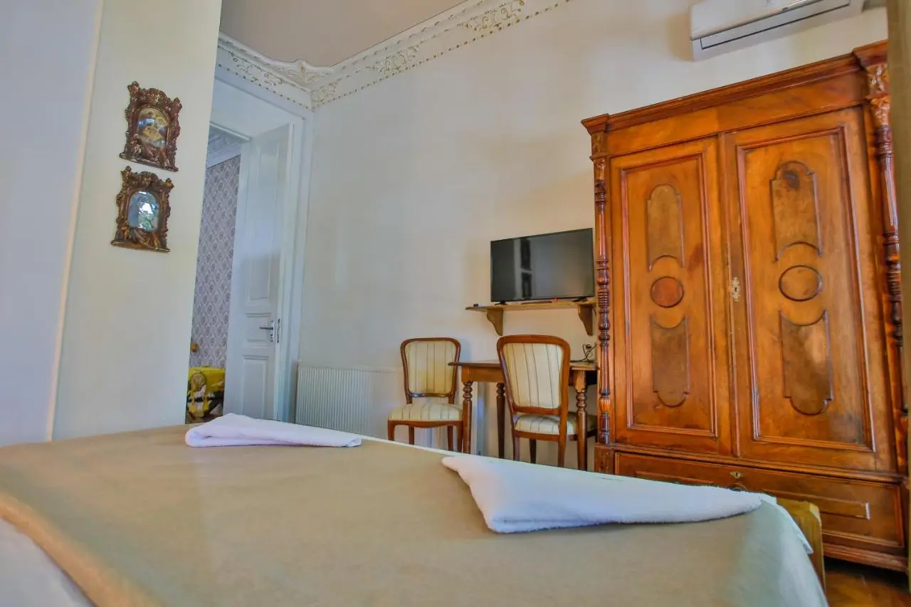 HOTEL VENETO