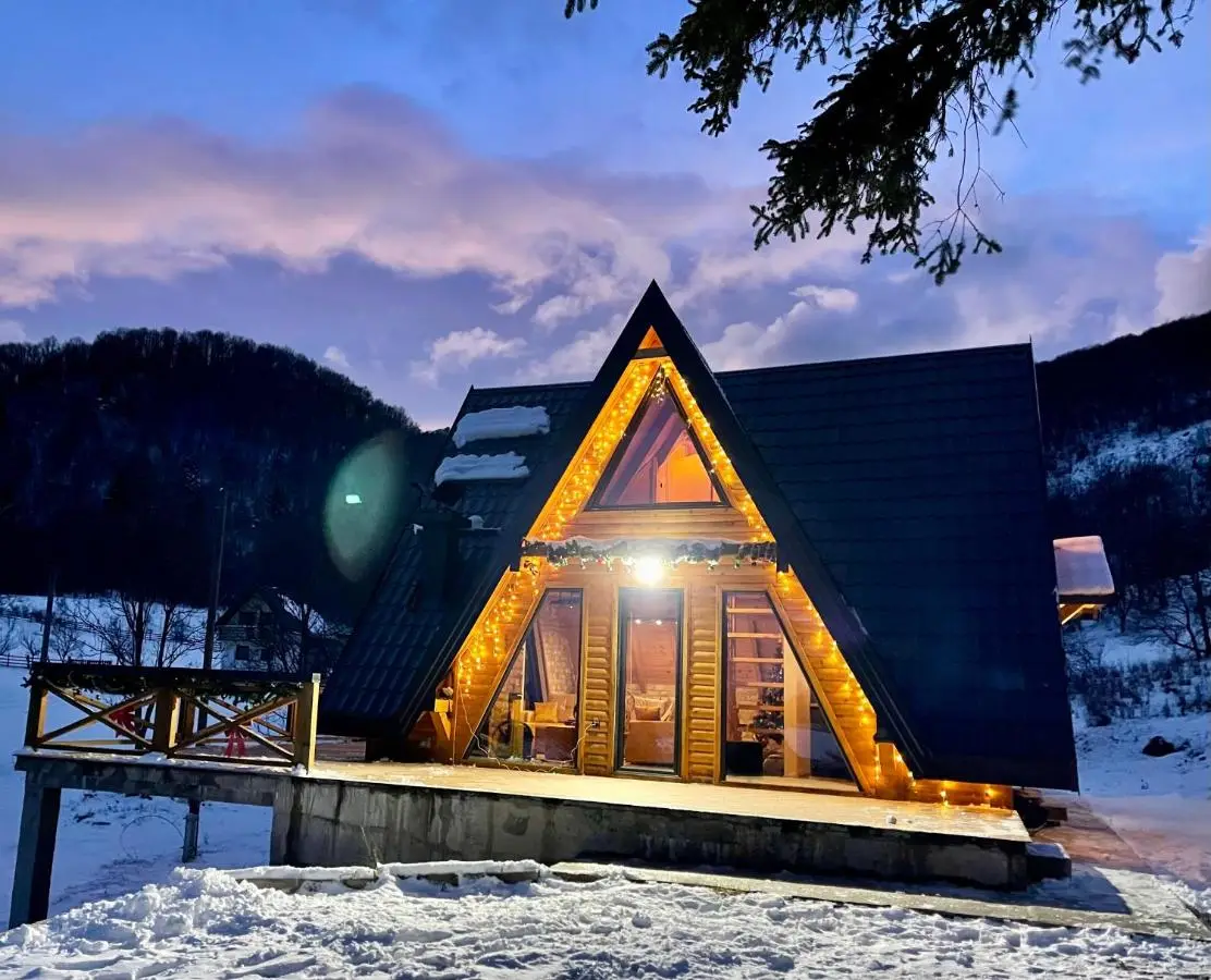 Villa Paradise Bjelašnica Luxury Chalet with Mountain View