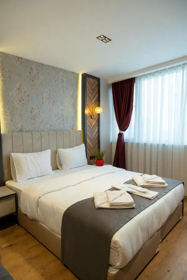 Linda Port Hotel