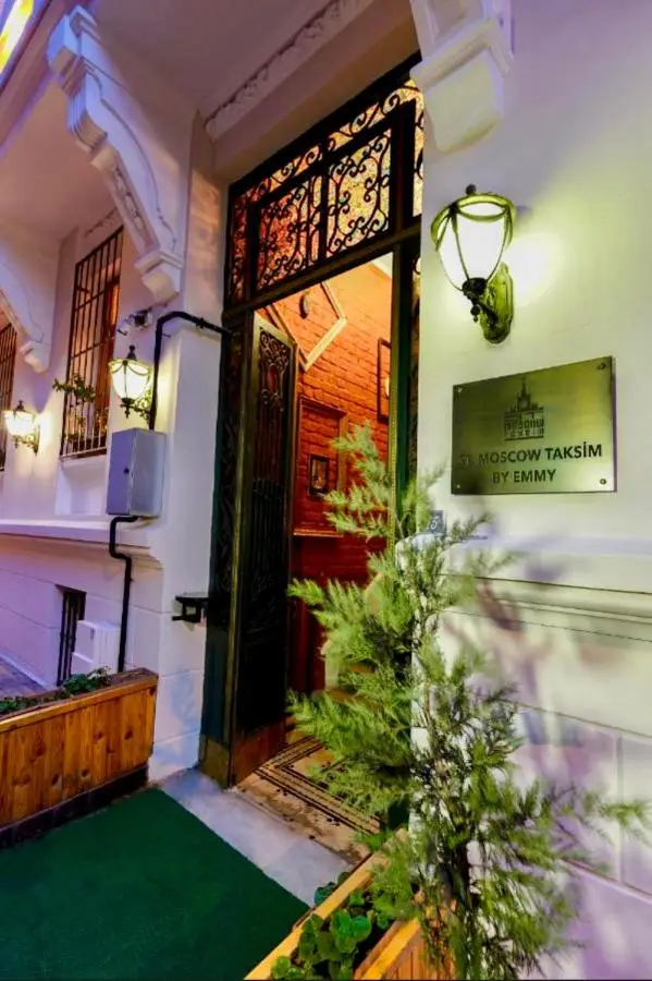 1826 Heritage Rooms