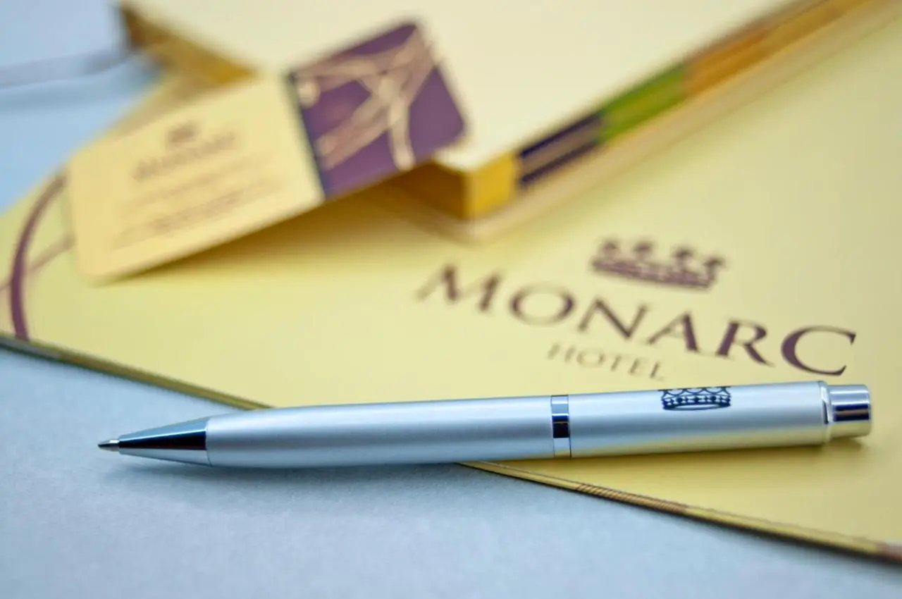 MonarC Hotel