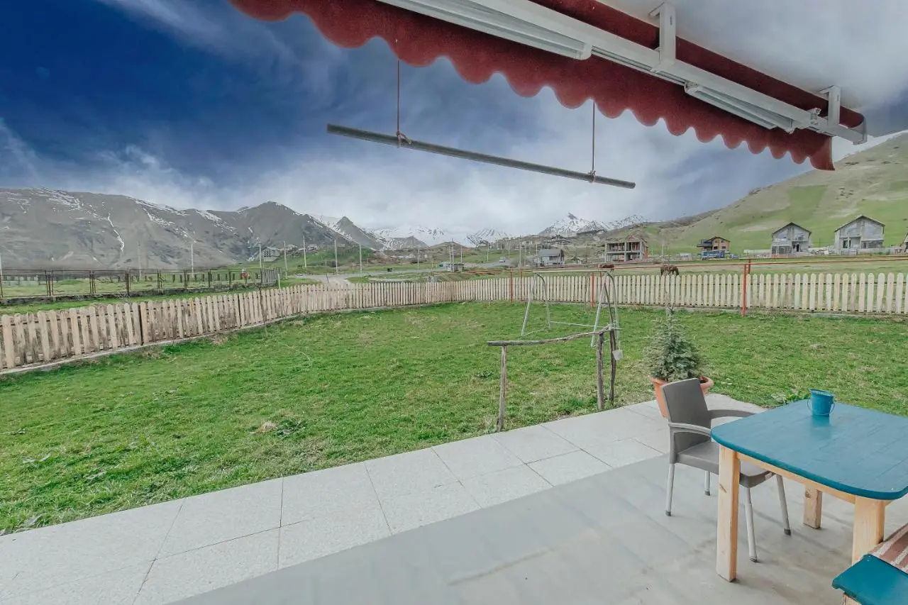 Ski House Bluebird