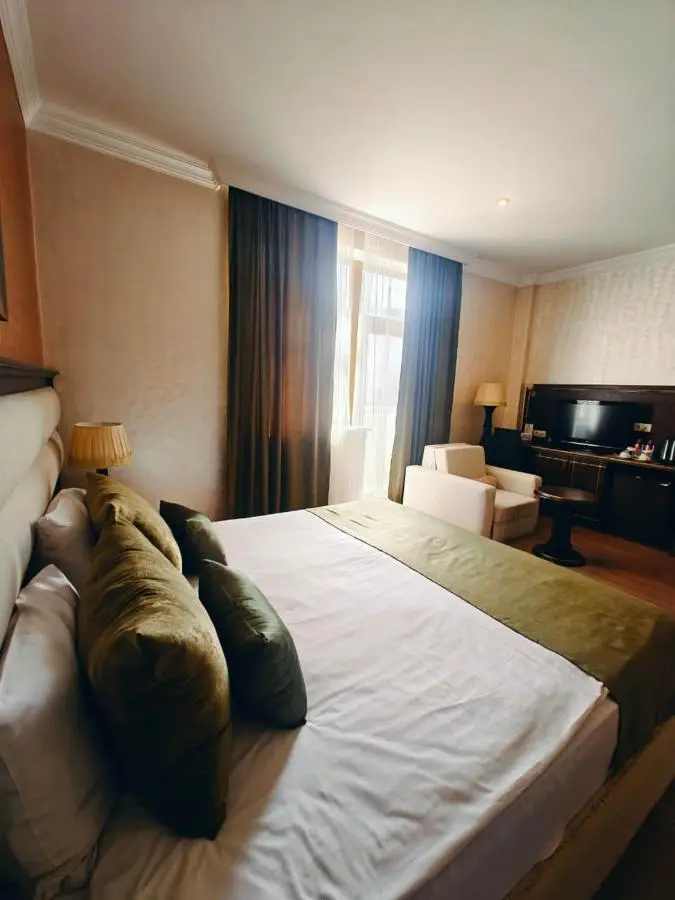 Smith Hotel