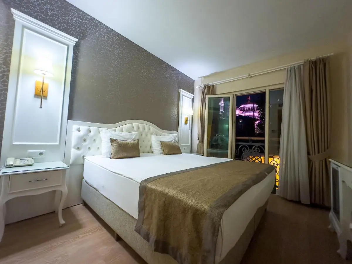 Sarnic Premier Hotel