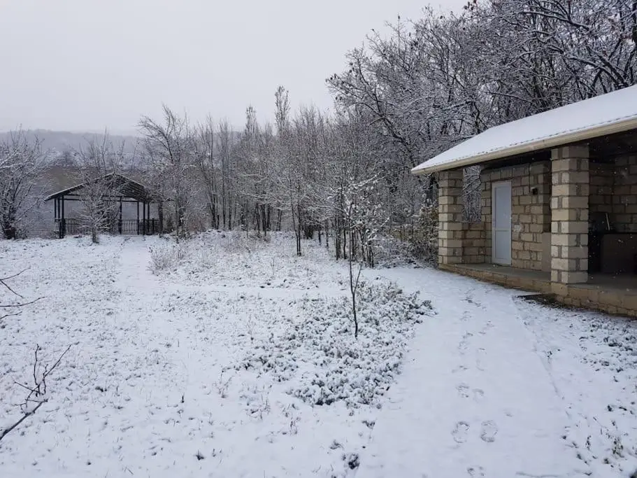 Mansion on the river Qusar