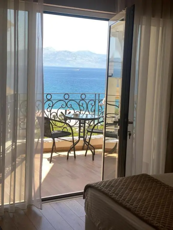 AMI MAR Hotel