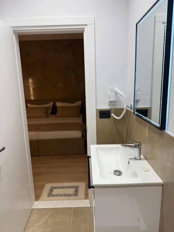 Montflux Hotel