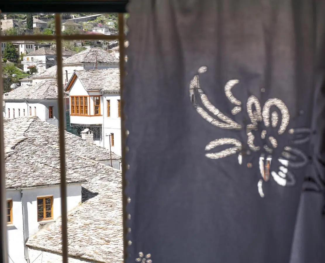 Hotel Argjiro