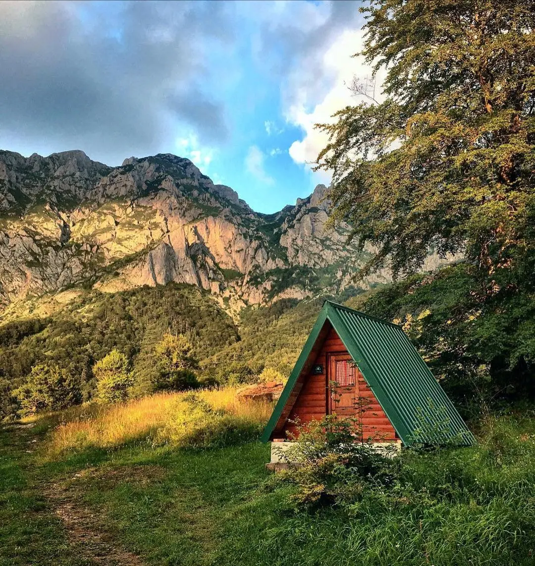 Mountain Camp Izgori 1