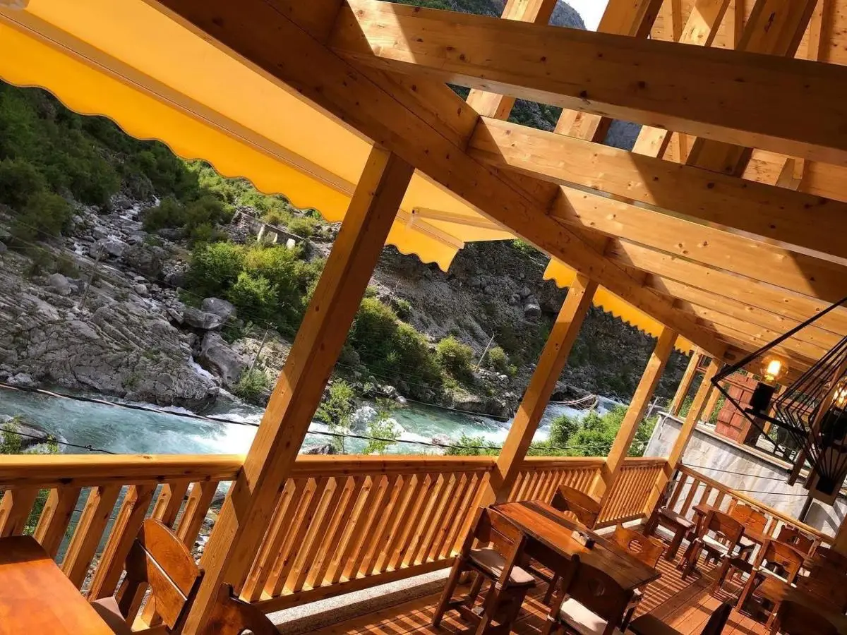 - Cemi River Rooms -