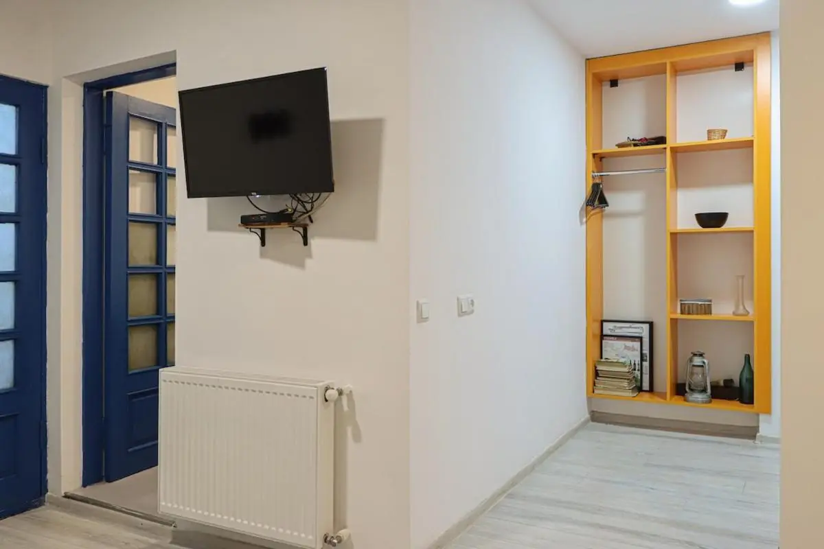 Stylish 1BR Apt in Central Tbilisi By Wehost