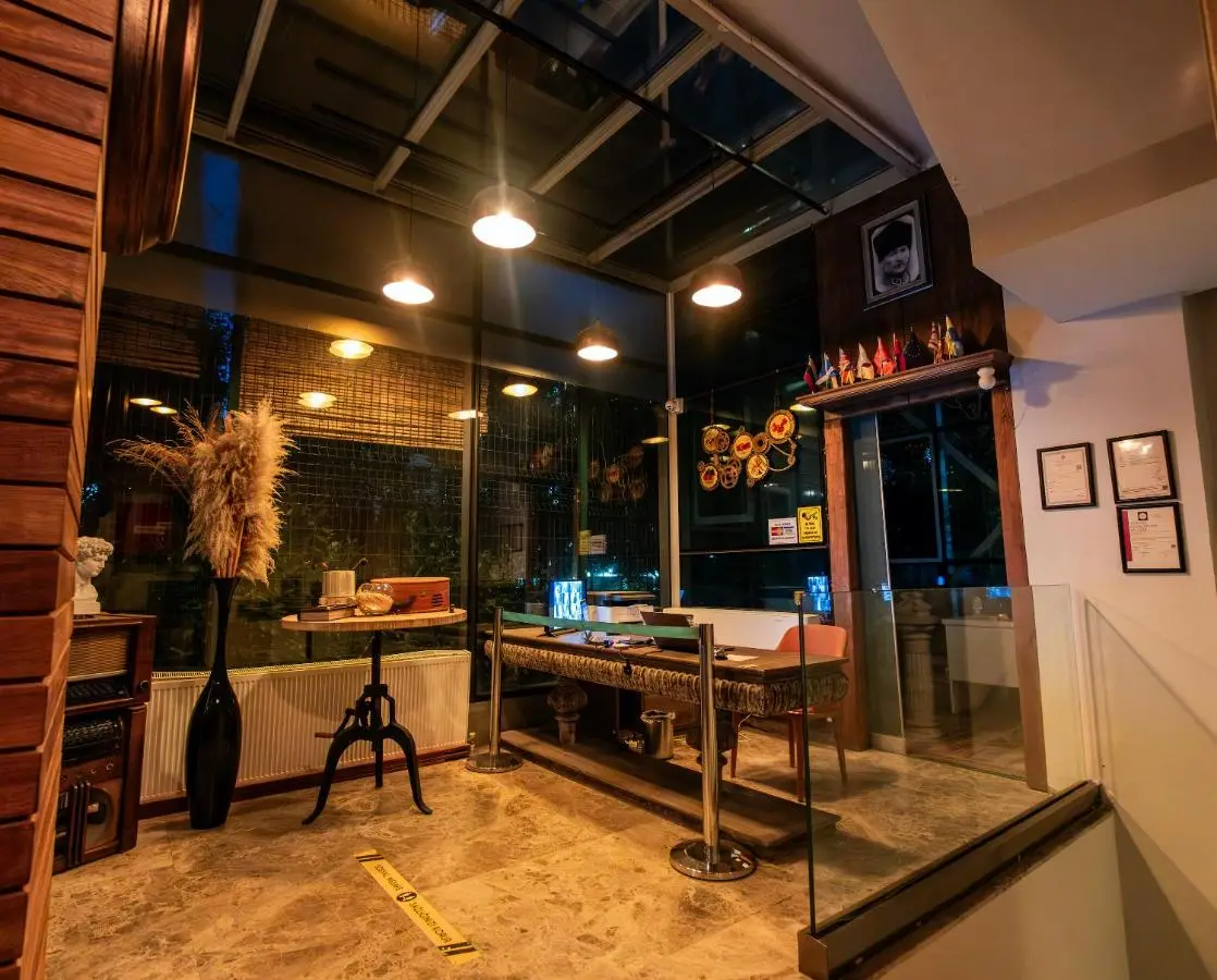 Discovery Hotel