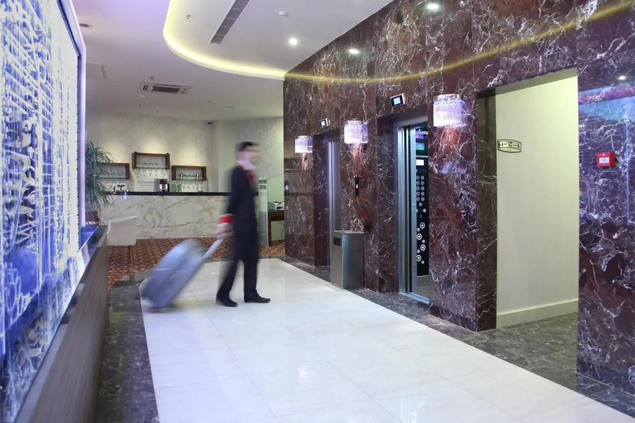 Hotel Senbayrak City
