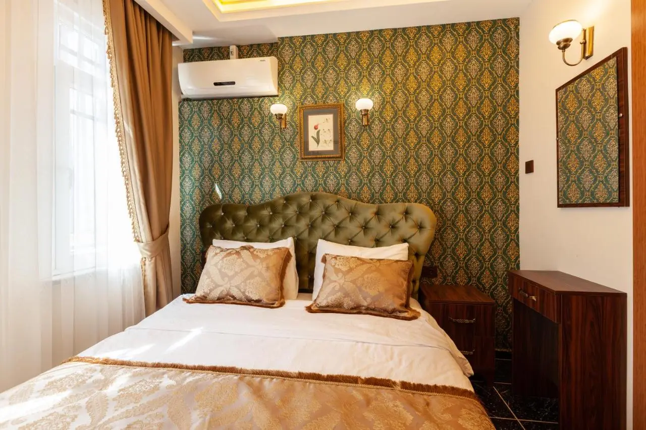 Rose Mansion by Otantik Suites