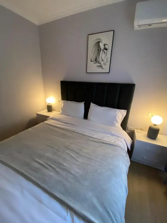 Signature apartment 11