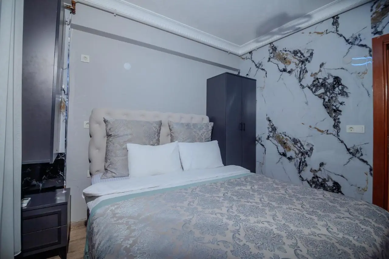 White Moon Suites