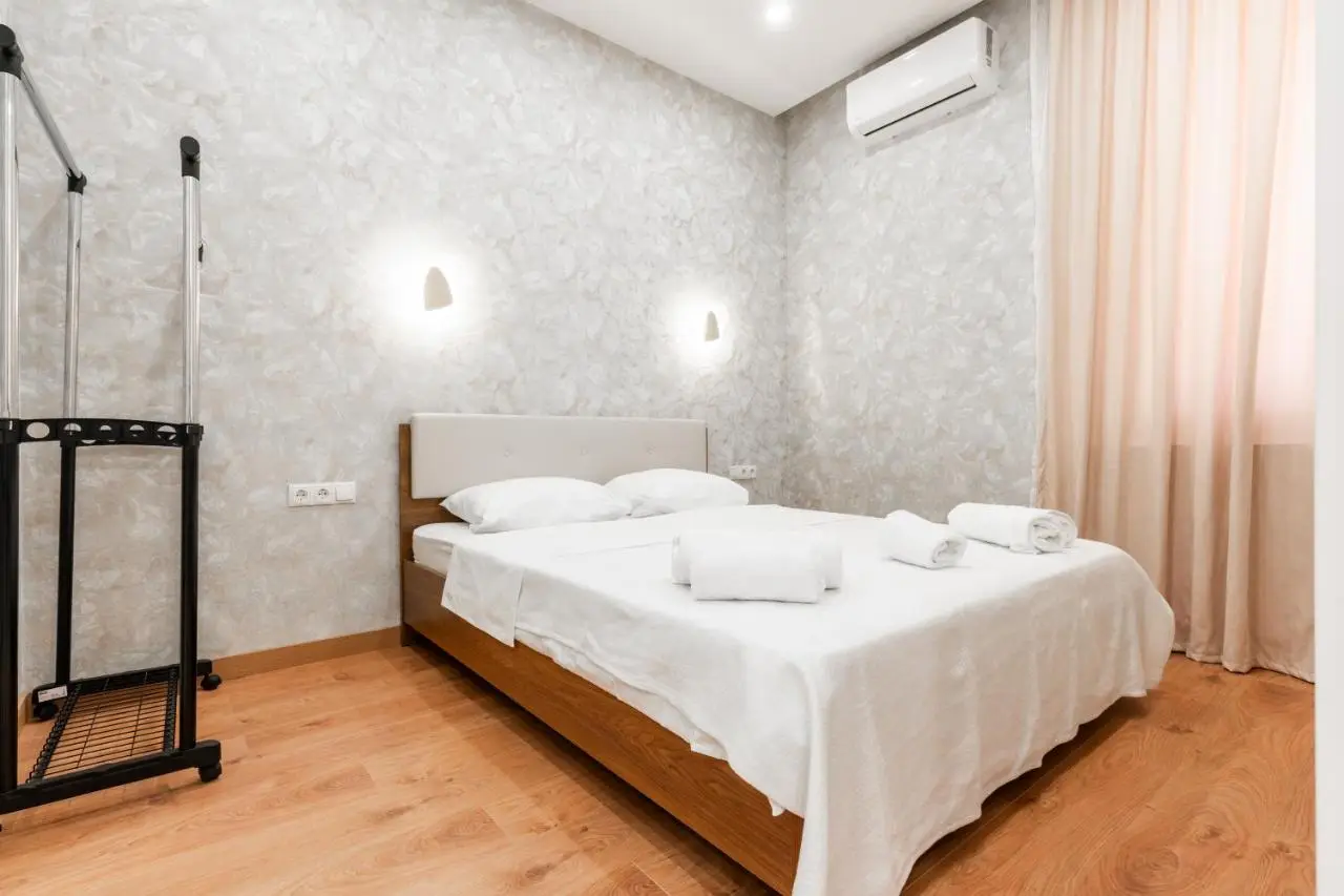 Luxury Sweet Home 4 at Freedom Square