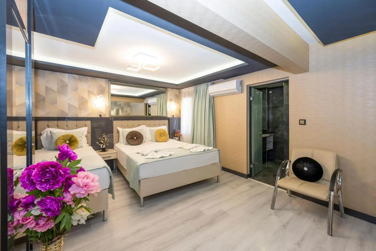 Grand Ons Hotel