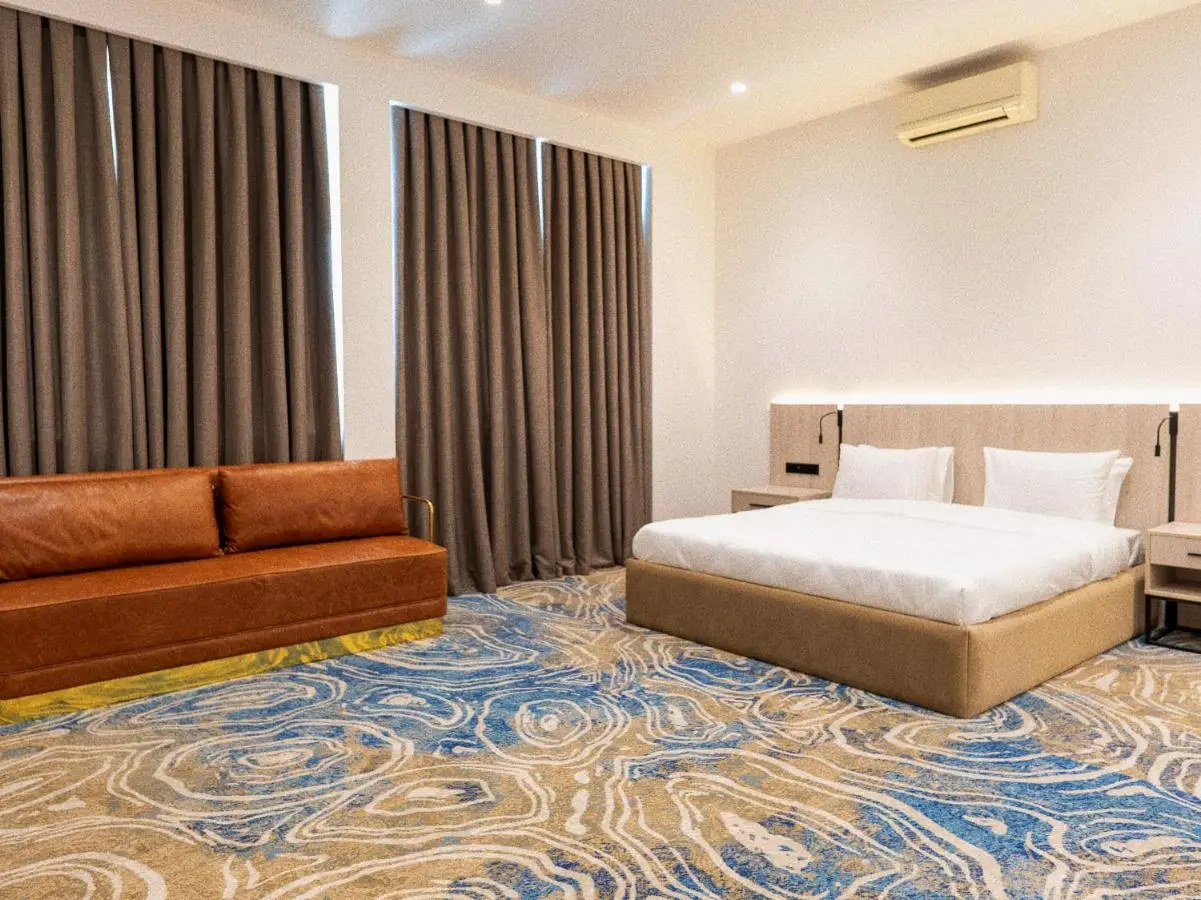 Central Square Hotel