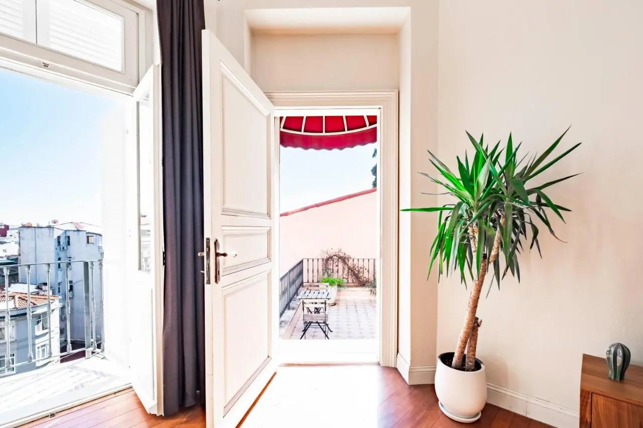 Homie Suites - Turna Residences in Cihangir