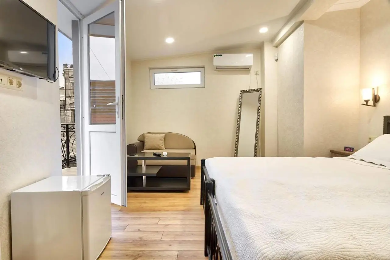 Q&B Boutique House