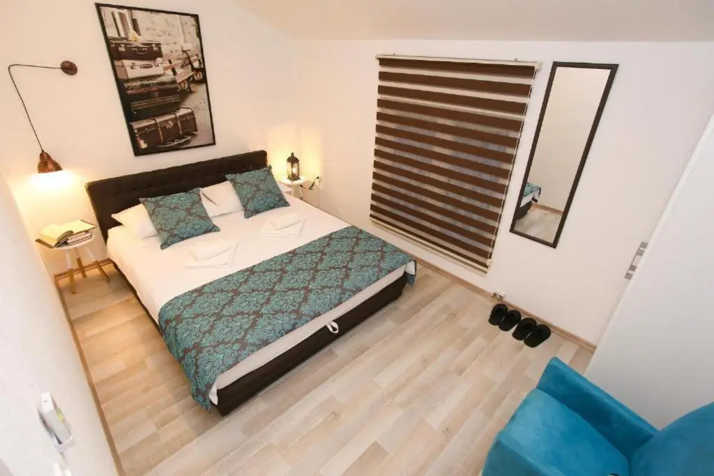 Central Located Guest House