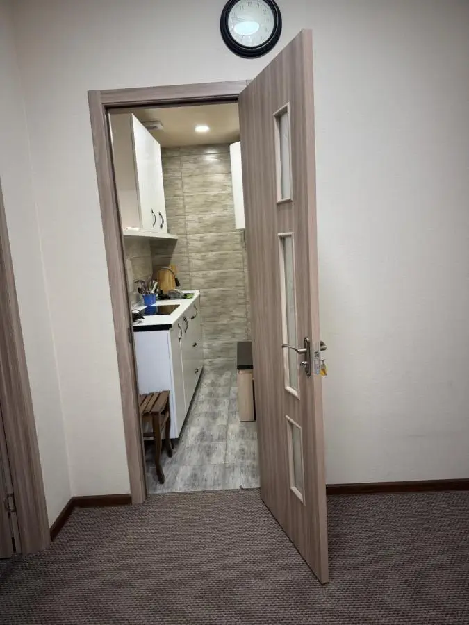 5 Rooms near 300 Aragveli metro station