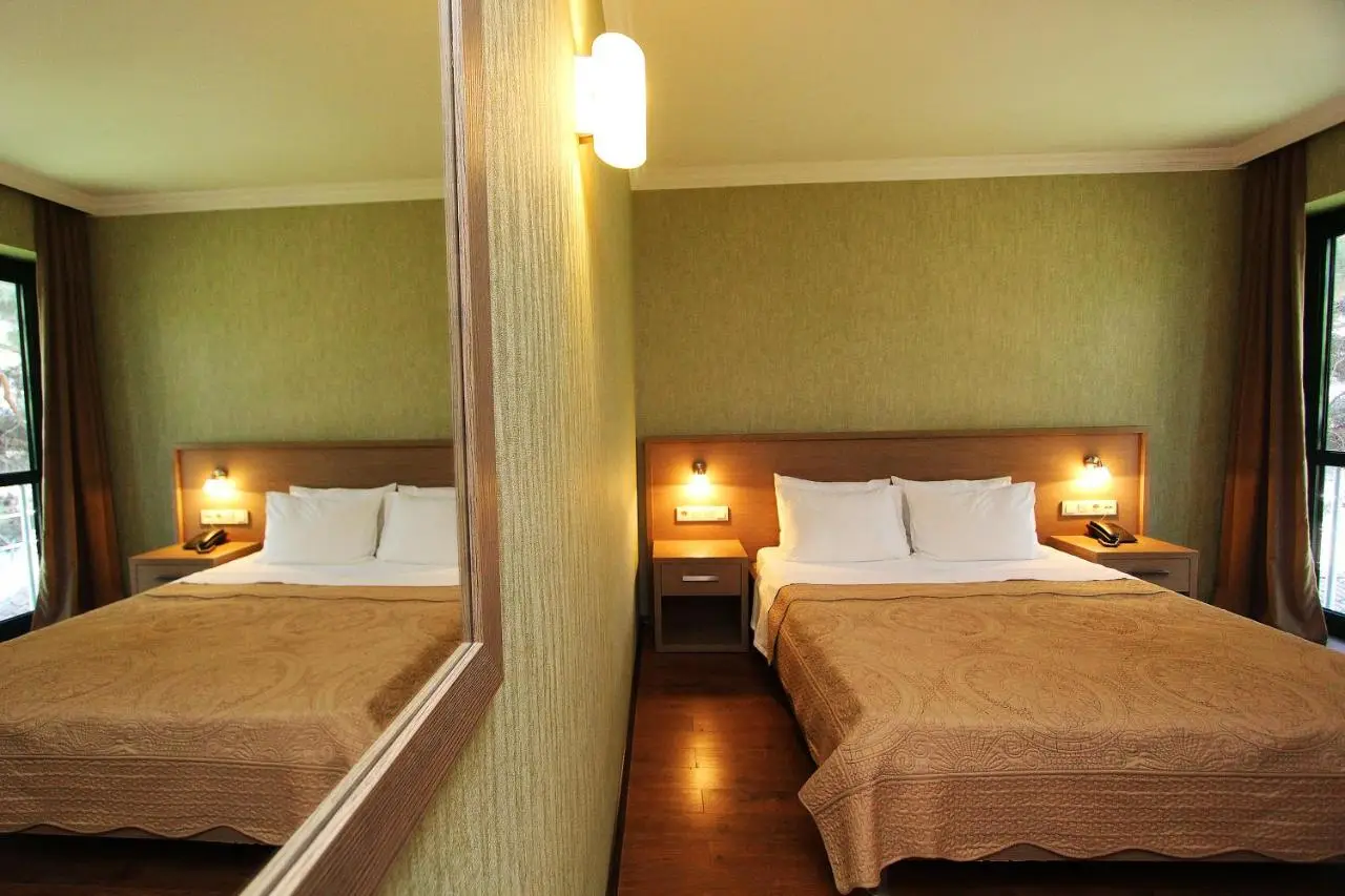 Batesta Hotel