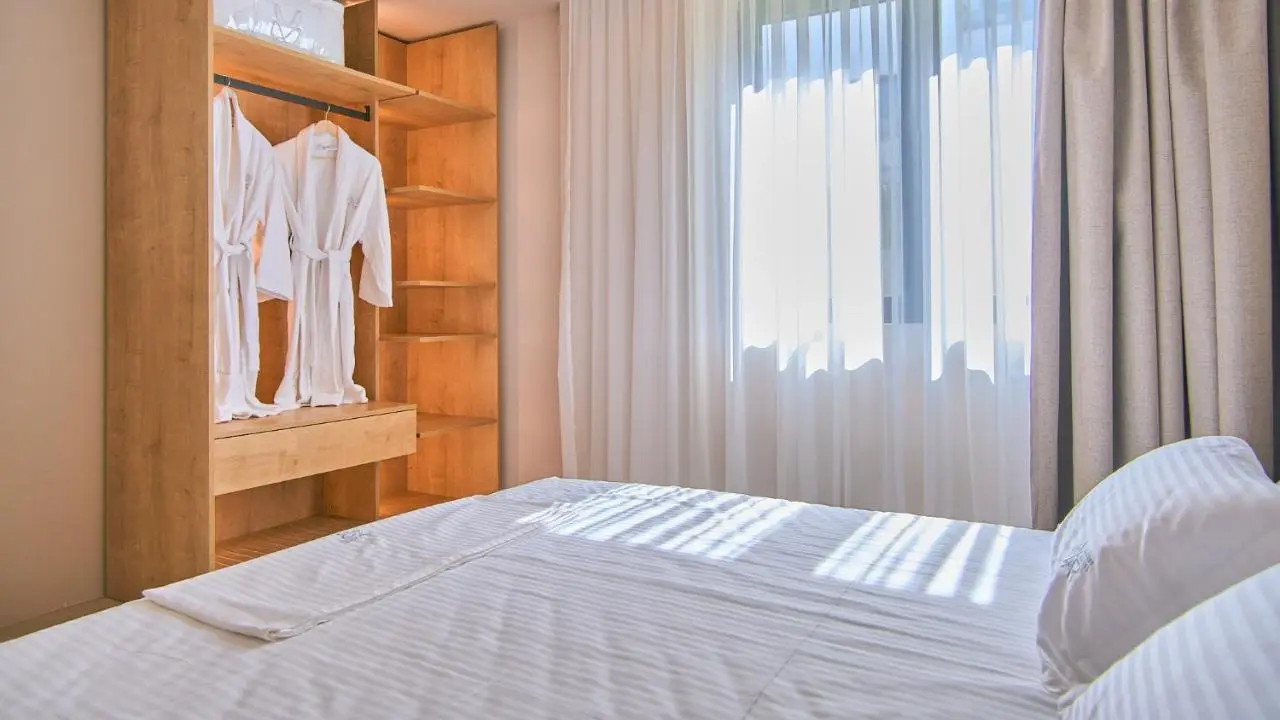 Azar Luxury Suites