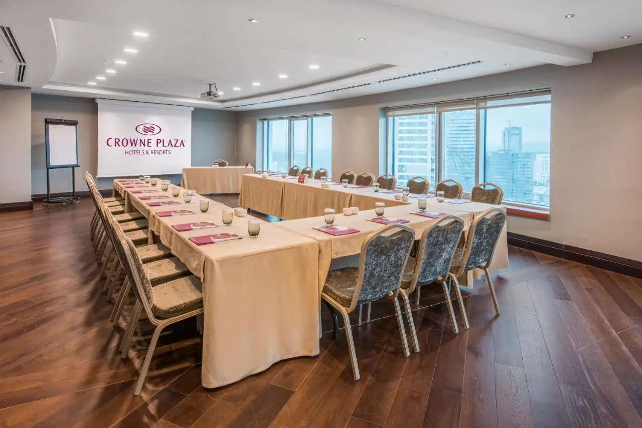 Crowne Plaza Istanbul Oryapark by IHG