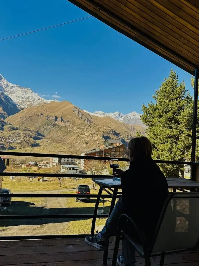 Elia Hut Kazbegi
