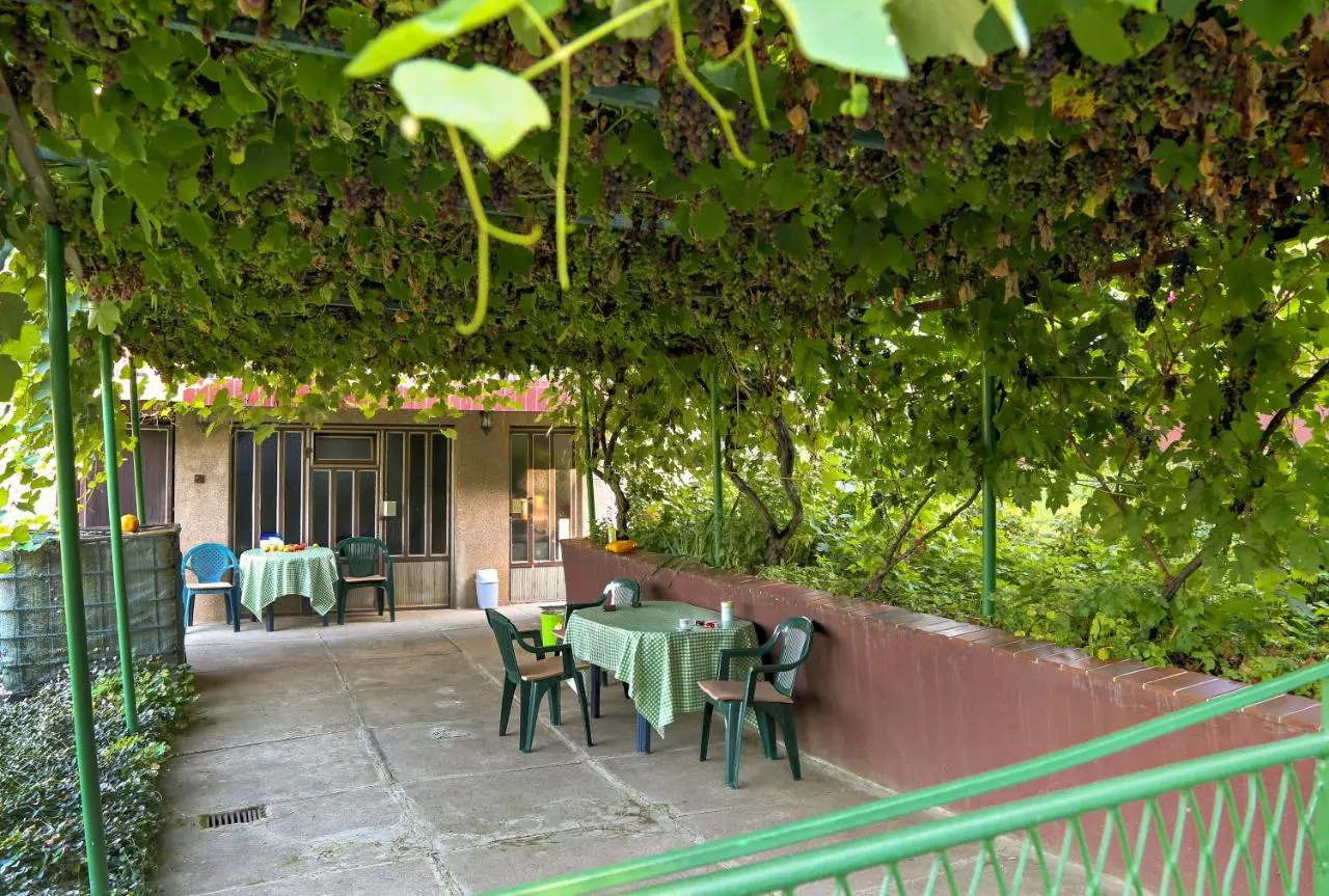 Merak Holiday Home
