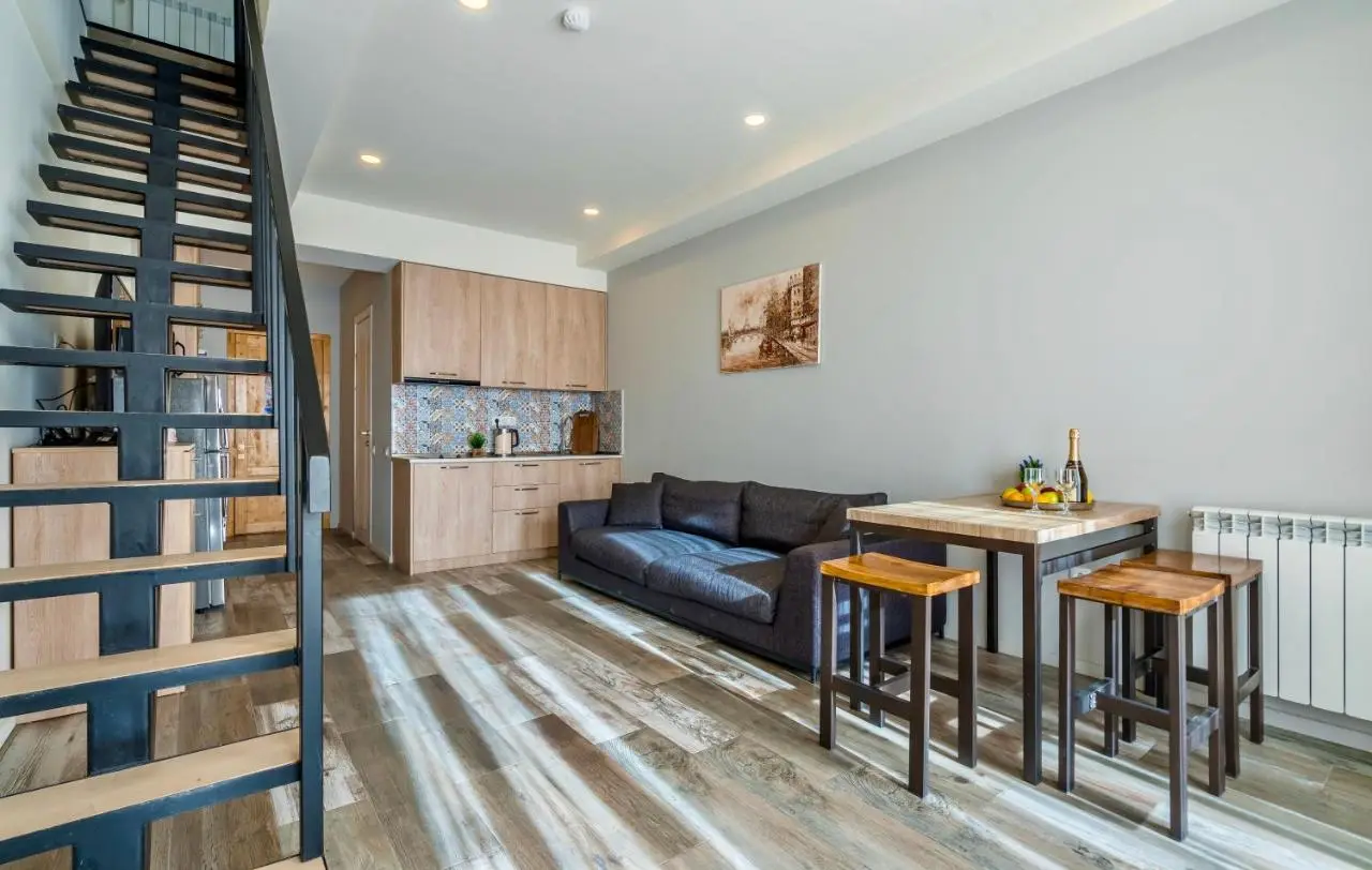 GVC 3-room 2-level apt New Gudauri