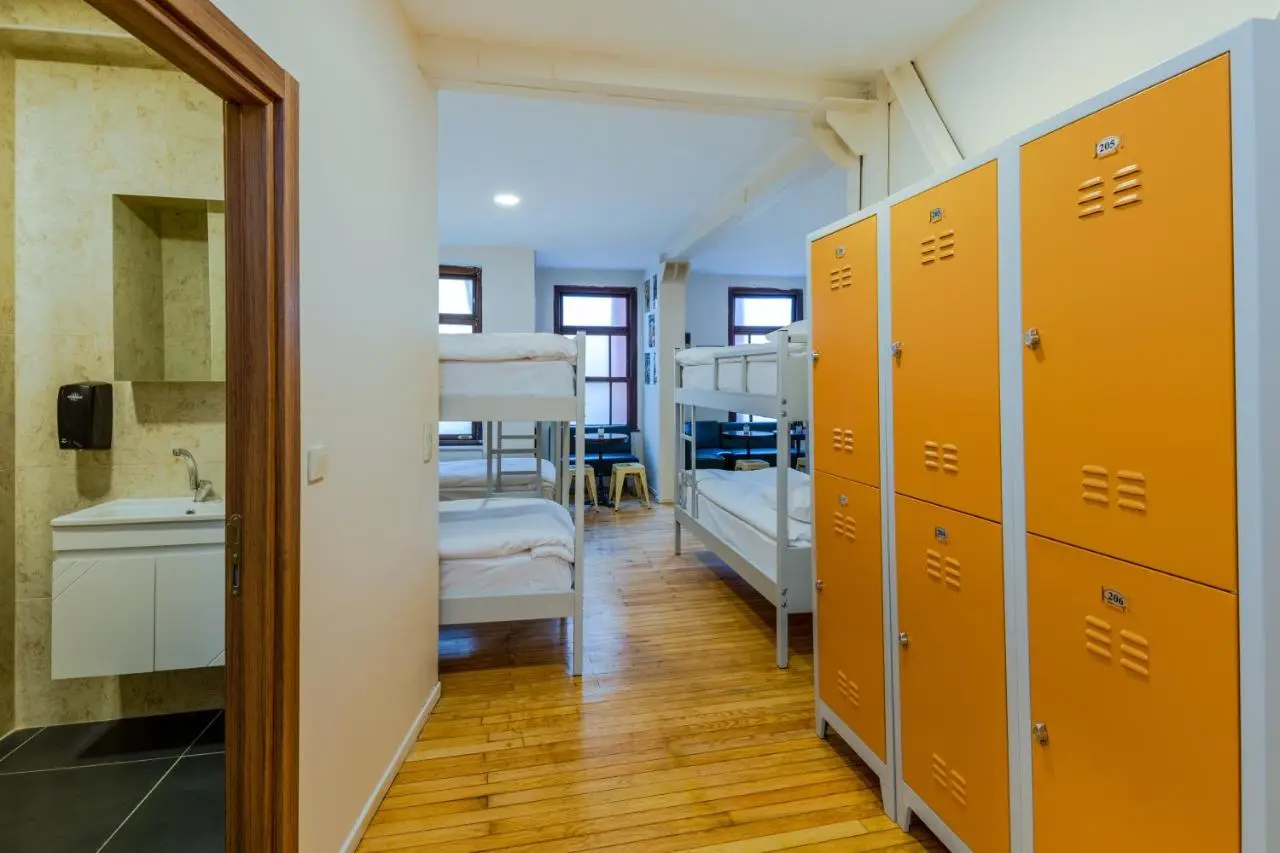Sanat Hostel Taksim