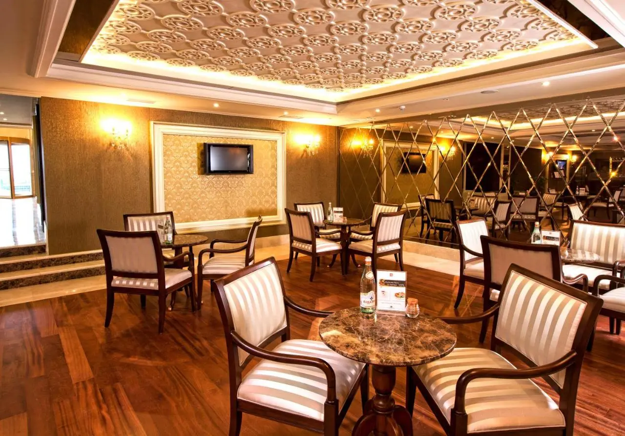 Grand Halic Goldenhorn