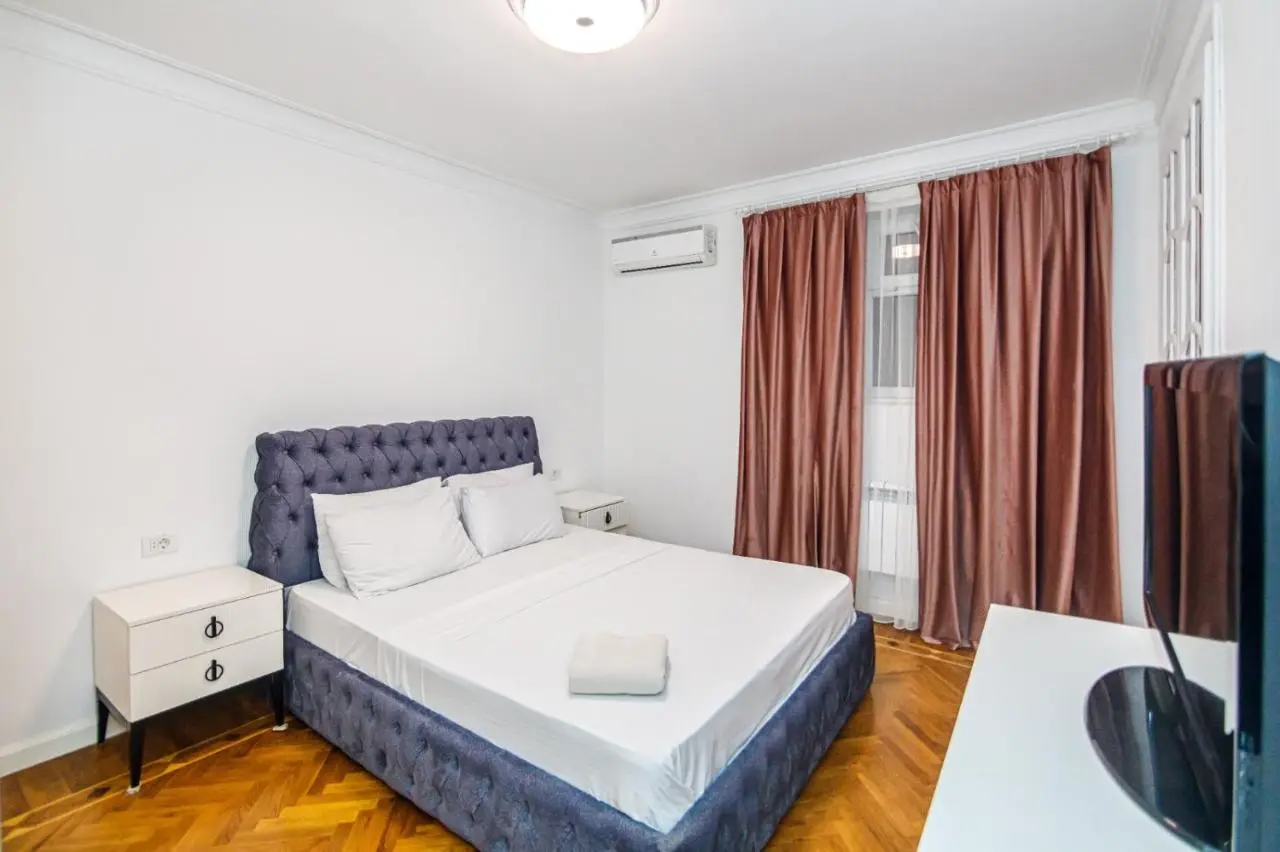 Nizami Street New Apartment Mojo